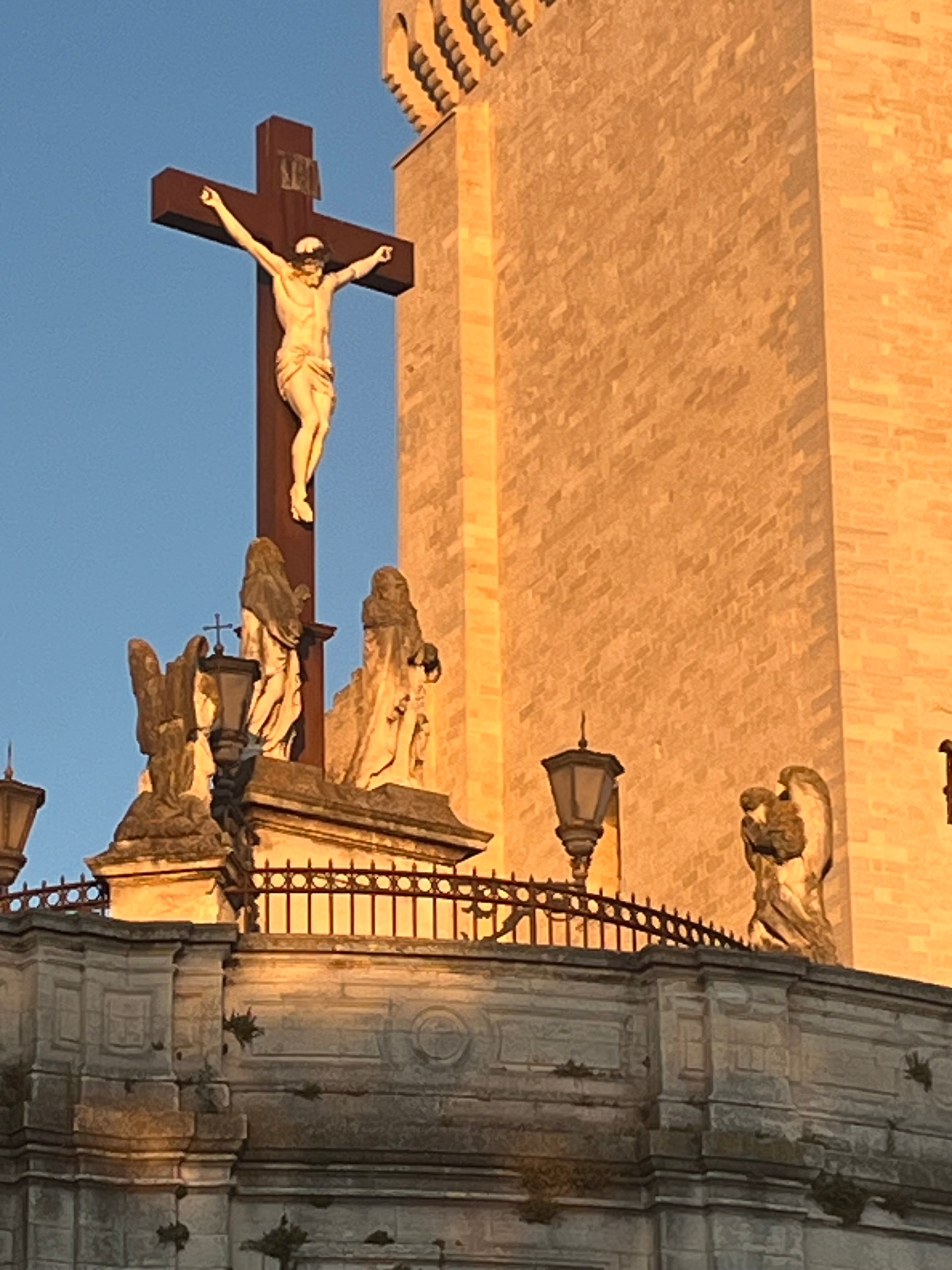 Crucifix Avignon